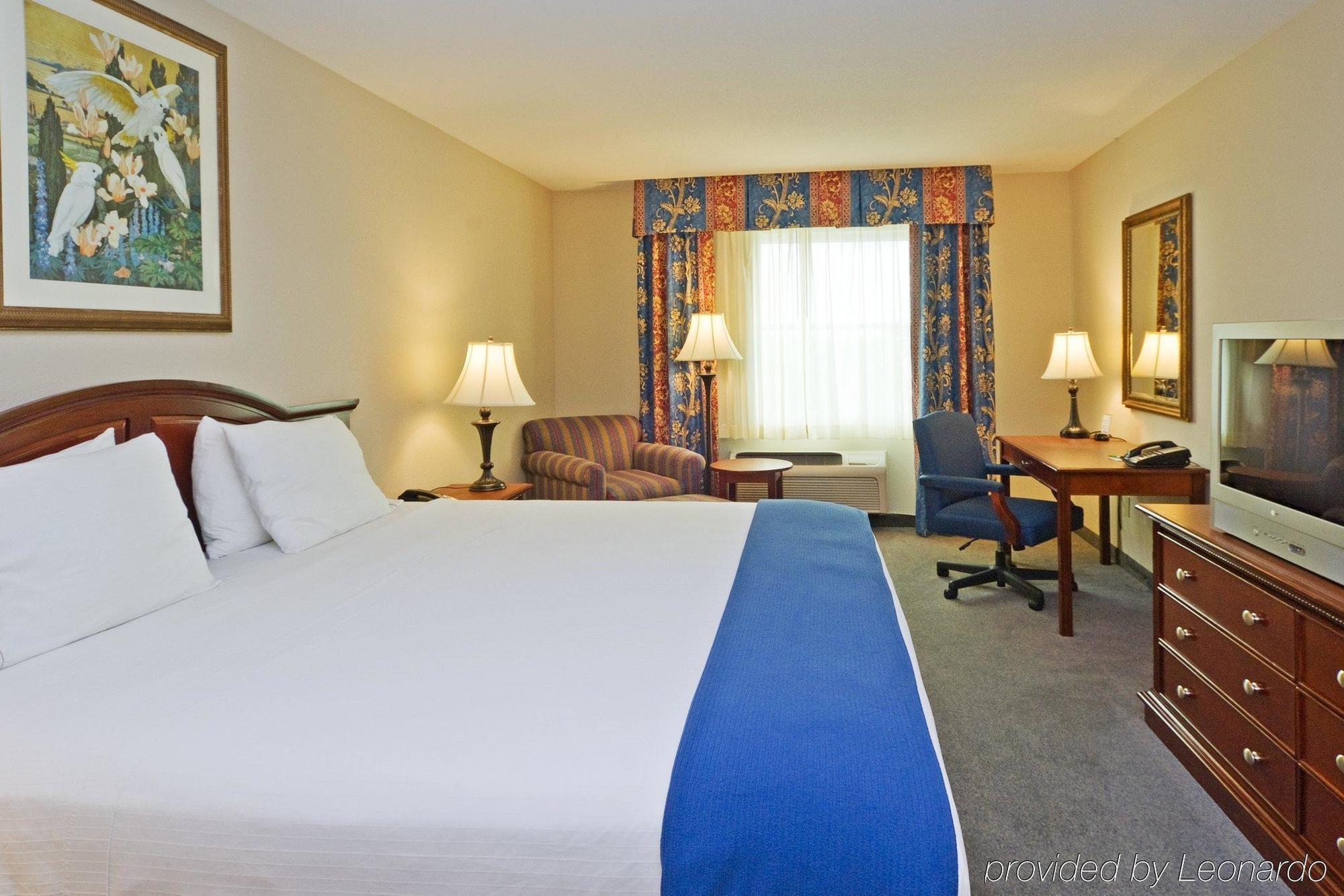 Holiday Inn Express & Suites Miami Kendall By Ihg Country Walk Quarto foto